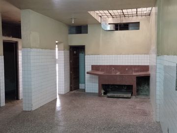 ALQUILER LOCAL COMERCIAL 1ER PISO EN ZONA TRÁNSITABLE Y COMERCIAL EN AVENIDA CANADA SAN BORJA