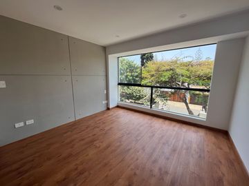 Venta Dpto. de estreno en zona residencial de Miraflores – Tranquilidad, modernidad y parque