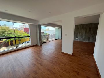 Venta Dpto. de estreno en zona residencial de Miraflores – Tranquilidad, modernidad y parque