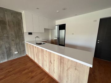 Venta Dpto. de estreno en zona residencial de Miraflores – Tranquilidad, modernidad y parque