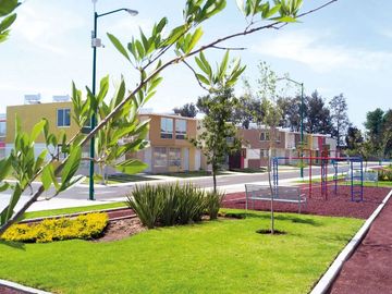 DESARROLLO PARQUES DE LAS AVES: CASAS EN ZAPOPAN