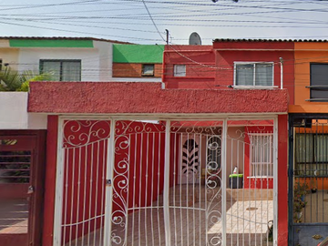 Casa En Venta Col. Jardines Del Nilo, Remate Bancario