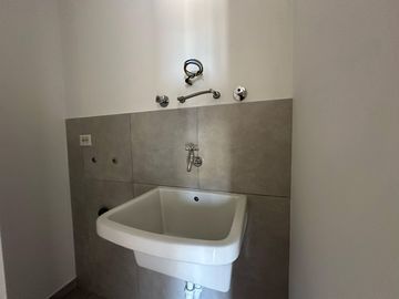 SE VENDE DEPARTAMENTO EN JESUS MARIA