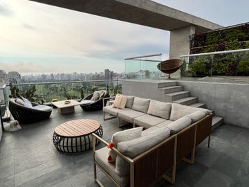 Venta Dúplex de lujo con terraza de 63 m², jacuzzi y vista panorámica al Golf de San Isidro