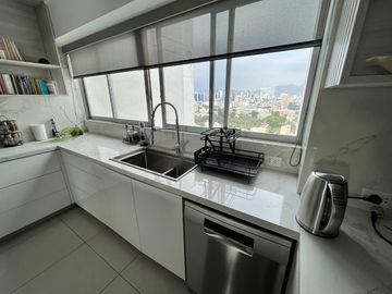 Venta Dúplex de lujo con terraza de 63 m², jacuzzi y vista panorámica al Golf de San Isidro