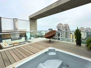 Venta Dúplex de lujo con terraza de 63 m², jacuzzi y vista panorámica al Golf de San Isidro