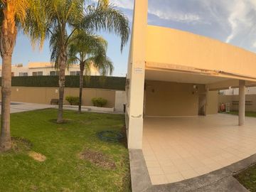 Casa en venta en Querétaro, zona Hacienda La Gloria