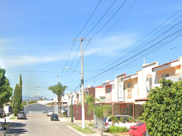 Casa en Parques de Tesistán II Zapopan Jalisco.