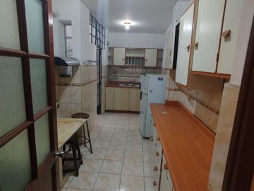 Urb. Barboncito cerca de Av. Arequipa, Ovalo Miraflores y Huaca Pucllana
