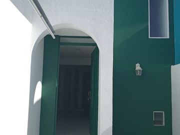 Casa en enta cerca del tecnologico de morelia con rápidos accesos al centro