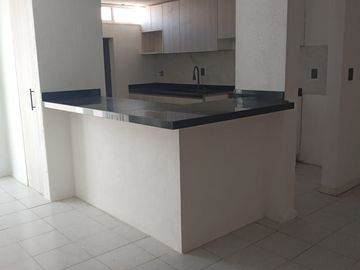 Casa en enta cerca del tecnologico de morelia con rápidos accesos al centro