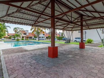 REMATO HERMOSA CASA CON 3 RECAMARAS UBICADA EN EL RESIDENCIAL COUNTRY TEJALPA JIUTEPEC MORELOS APROVECHA