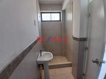 Se Alquila Local Comercial En SJL