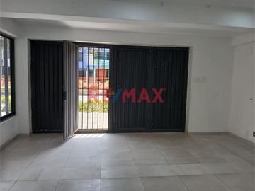 Se Alquila Local Comercial En SJL