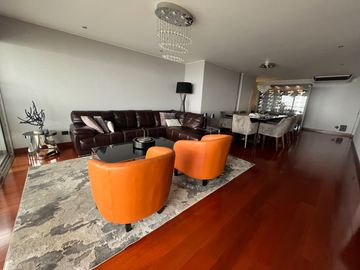 Venta Dpto. de lujo con vista panorámica al Golf Los Inkas – Terraza, cava y 3 dorms. con baño propio