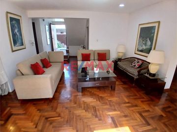 Se Vende Hermosa Casa De 2 Pisos + Terraza