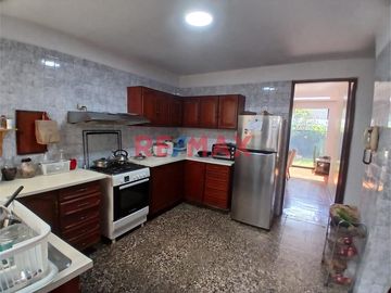 Se Vende Hermosa Casa De 2 Pisos + Terraza