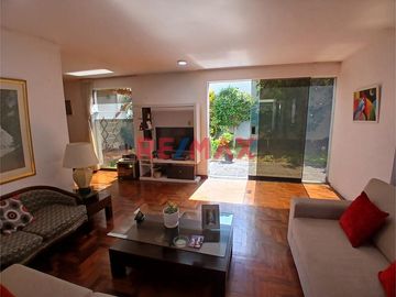 Se Vende Hermosa Casa De 2 Pisos + Terraza