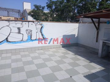 Se Vende Hermosa Casa De 2 Pisos + Terraza