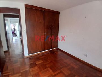 Se Vende Hermosa Casa De 2 Pisos + Terraza