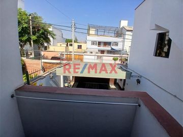 Se Vende Hermosa Casa De 2 Pisos + Terraza