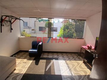 Se Vende Hermosa Casa De 2 Pisos + Terraza