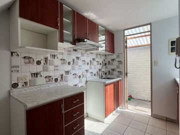 HERMOSA CASA EN VENTA - CASAS DEL VALLE