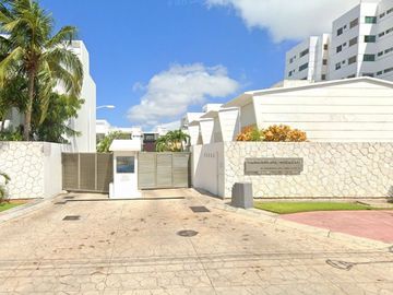 REMATO HERMOSA CASA INCREIBLE PRECIO UBICADA EN EL RESIDENCIAL MALECON CANCUN APROVECHA
