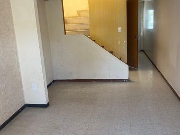 BONITA CASA 2 PISOS TECAMAC