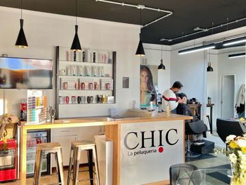 Derecho De Llaves, Hermosa Peluquería En Concon