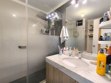 VENTA DE AMPLIO DEPARTAMENTO EN LA URB. CLUB GOLF LOS INCAS - SURCO