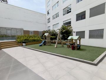 VENTA DE AMPLIO DEPARTAMENTO EN LA URB. CLUB GOLF LOS INCAS - SURCO