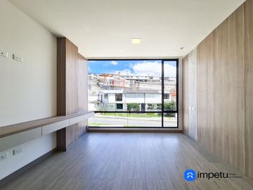 Preventa de casas al sur de la ciudad de Loja