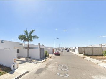 Casa en Venta. Fraccionamiento las Américas 2, Mérida, Yucatán. Remate Hipotecario.