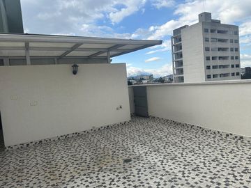 VENDO DEPARTAMENTO DE 129.07M, SECTOR U. UTE RUMIPAMBA