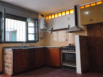 Casa en Av. Colon, OPORTUNIDAD