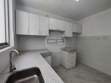 Departamento Flat, 2° piso, remodelado, en Venta