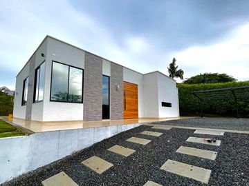 Casa Campestre en Venta, Condominio las Marias - via cerritos la Virginia