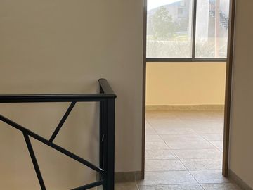 CASA EN VENTA EN FRACCIONAMIENTO ZARU, EL MARQUES. QRO