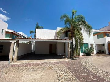 Casa en venta en Aguascalientes, Valle del Campanario