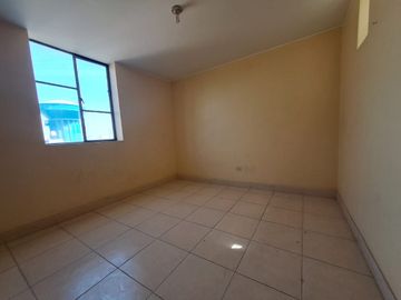 ¡DEPARTAMENTO CÉNTRICO CERCA A LA UTP, MEGAPLAZA Y PLAZA VEA! Amplio, privado y a solo $40,000