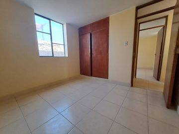 ¡DEPARTAMENTO CÉNTRICO CERCA A LA UTP, MEGAPLAZA Y PLAZA VEA! Amplio, privado y a solo $40,000