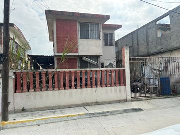 REMATO HERMOSA CASA CON 3 RECAMARAS UBICADA EN LA COLONIA SIMON RIVERA CIUDAD MADERO TAMAULIPAS APROVECHA