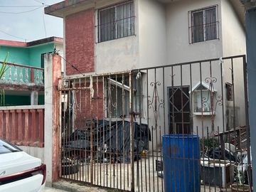 REMATO HERMOSA CASA CON 3 RECAMARAS UBICADA EN LA COLONIA SIMON RIVERA CIUDAD MADERO TAMAULIPAS APROVECHA