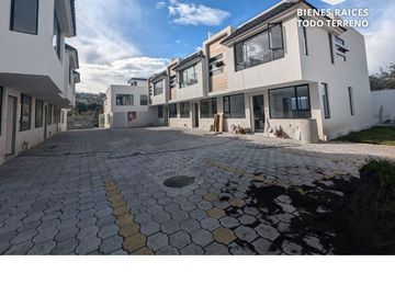CASA EN CONJUNTO HUACHI CHICO AMBATO