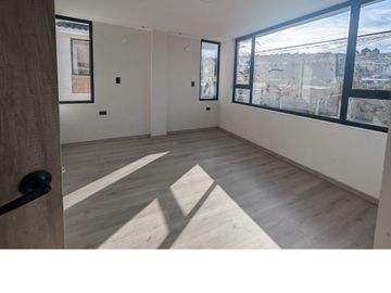 CASA EN CONJUNTO HUACHI CHICO AMBATO