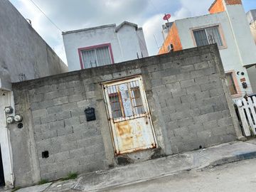 REMATO HERMOSA CASA INCREIBLE PRECIO UBICADA EN JARDINES DE CHAMPAYAN TAMPICO APROVECHA