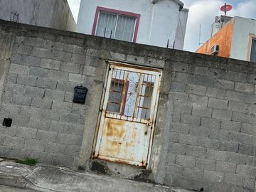 REMATO HERMOSA CASA INCREIBLE PRECIO UBICADA EN JARDINES DE CHAMPAYAN TAMPICO APROVECHA
