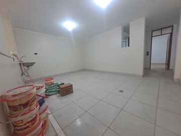 SE VENDE CASA A UNA CUADRA DE LA PANAMERICANA SUR📈
