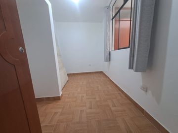 SE VENDE CASA A UNA CUADRA DE LA PANAMERICANA SUR📈